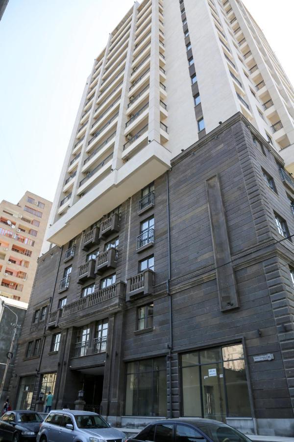 Danube Apartment By Downtown Inn Erivan Exterior foto